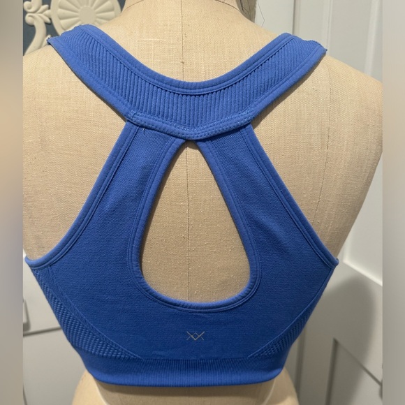 EUC Vina XL sports bra with light padding - Picture 7 of 10